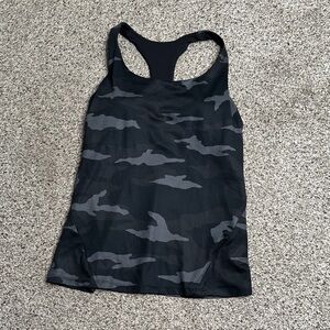 Athleta Women's Camouflage Racerback Tank Top gray black size M gym workout yoga